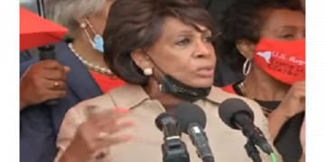 Maxine Waters Says Fake Story Of ‘Whipping’ Haitian Illegal Migrants Worse Than ‘what we witnessed under slavery’ [VIDEO]