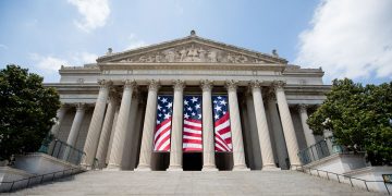 Did Democrats Pressure the National Archives to Initiate Action Against President Trump?