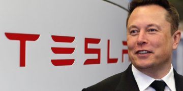 Elon Musk to Layoff 75% of Twitter Employees