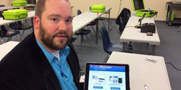 Poll Pads Caught Adding “Hundreds” of Voters in Real Time as Poll is Being Closed