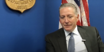 FBI Agent Who Investigated Trump for Russian Collusion Has Been Arrested…For Colluding With Russians
