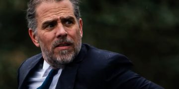 Tucker Carlson: “It’s Possible the FBI Has Been Working with Hunter Biden”