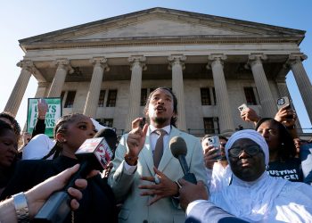 Video of Reinstated Tennessee Legislator Justin Jones Holding Up and Assaulting Driver During BLM’s ‘Summer of Love’