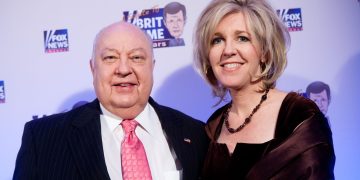 Elizabeth Ailes, Widow of Roger Ailes, Holds First Interview: Slams the Murdochs for Destroying FOX News (VIDEO)
