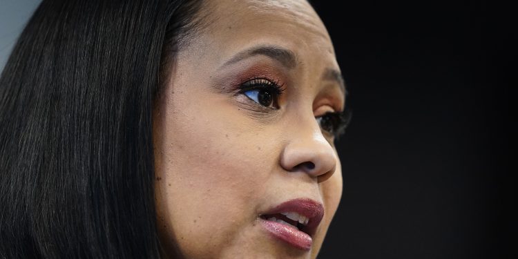 Fulton Co DA Fani Willis Eyeing Racketeering Charges This Week… But Against Who? – Emails Reveal Georgia Officials Knew For Months About Severe Tabulator Malfunctions