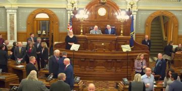 Kansas Lawmakers’ 93% Pay Hike Sparks Public Fury