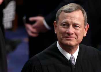 Justice Roberts Skewers Lower Court, Biden DOJ Over ‘Tautological’ Immunity Argument