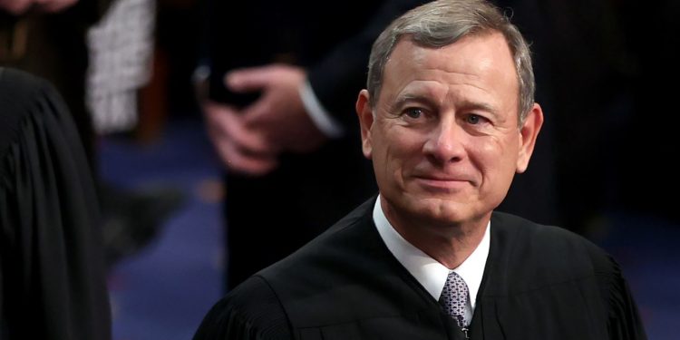 Justice Roberts Skewers Lower Court, Biden DOJ Over ‘Tautological’ Immunity Argument
