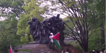 Pro-Hamas Palestinian Protesters Deface US War Memorial, Burn American Flag in New York City