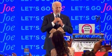 Biden’s Post Debate Blunder: ‘I Wanna Go Home with Ya’ Has Crowd Scratching Their Heads[VIDEO]