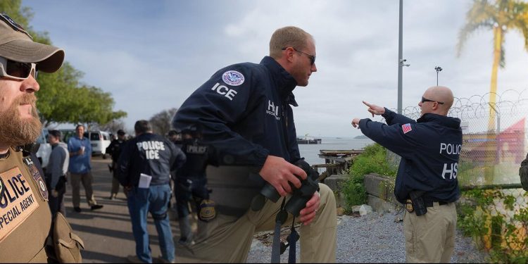 8 Suspected ISIS-Linked Terrorists Arrested In 3 U.S. Cities After Illegally Crossing Border