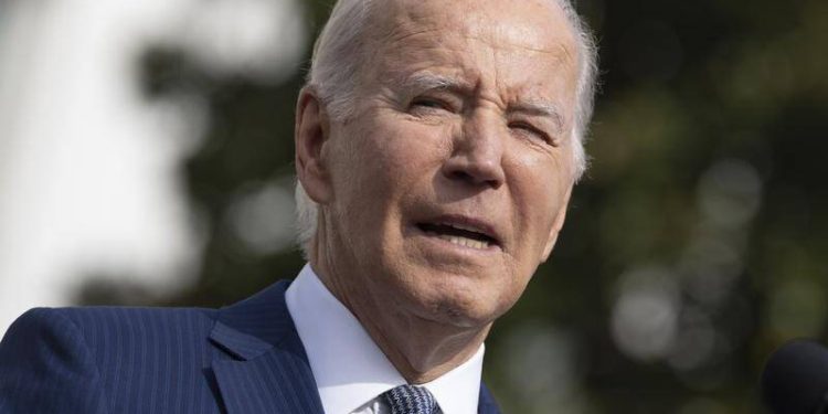 Former Biden Stenographer Claims Biden Blackmailed Obama By Threatening to out Him As Gay