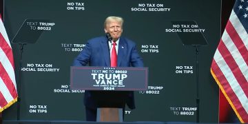 Secret Service Drops the Ball Again During Trump Event in North Carolina When Female Agent Leaves Post to Breastfeed Her Baby