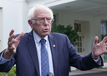 Bernie Sanders Admits Kamala Harris is Still a Commie, Pretends She Isn’t to Get Votes