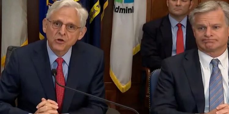 As Kamala Harris’s Campaign Implodes, the DOJ Brings Back Russiagate to Her Rescue