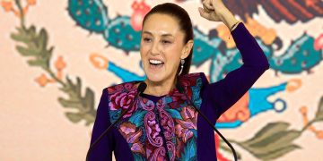 Mexican President Vows to Dig Her Country’s Grave by Imposing Retaliatory Tariffs On America in Response to Trump’s Bold Plan to Stop Illegal Migration