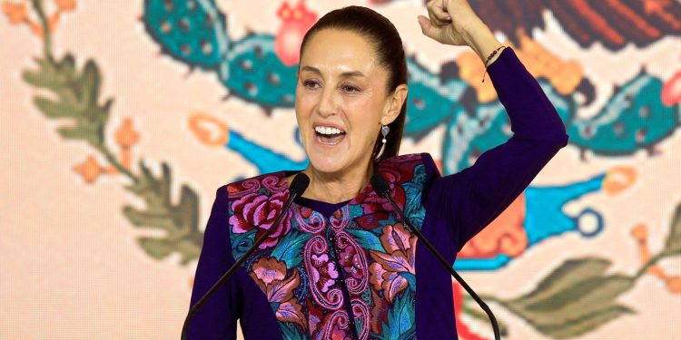 Mexican President Vows to Dig Her Country’s Grave by Imposing Retaliatory Tariffs On America in Response to Trump’s Bold Plan to Stop Illegal Migration