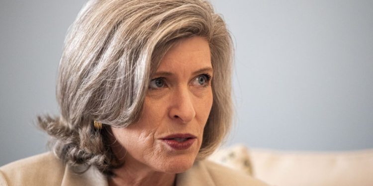 Joni Ernst Sends Musk’s DOGE ‘A Trillion Dollars’ Worth Of Ideas To Gut Gov’t Spending