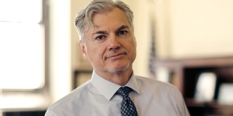 Alvin Bragg’s Witch Hunt Backfires: NY Judge Juan Merchan Considers Dropping Garbage Case Against Trump