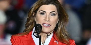 Trump Scores Endorsement of Puerto Rico Shadow Senator During Pennsylvania Rally