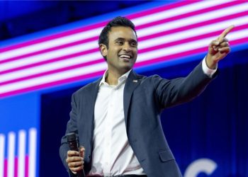 ‘Shut It Down’: Vivek Ramaswamy Talks To Tucker About ‘Mega Reorganization’ Of Federal Bureaucracy