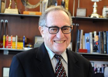 Dershowitz Predicts Supreme Court ‘Liberals’ Will ‘Go Along’ With Halting Lawfare Against Trump (VIDEO)