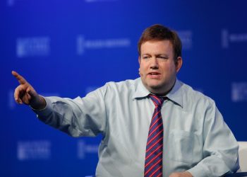 Frank Luntz Says It’s Unprecedented That Trump Supporters ‘Staying Firm’ Despite Economic ‘Pain’